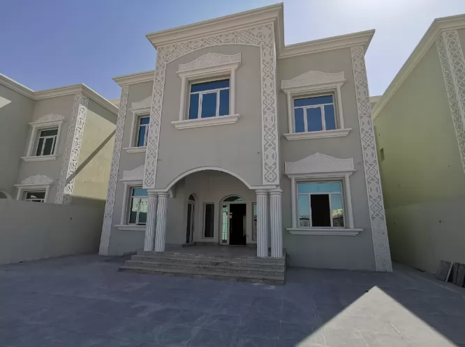 Residential Ready Property 7 Bedrooms U/F Standalone Villa  for sale in Doha #7587 - 1  image 